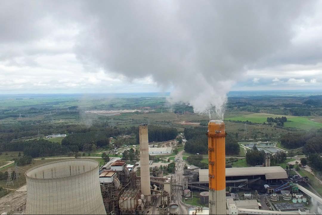 Geração a carvão aumenta e impacta emissões do SIN, aponta estudo