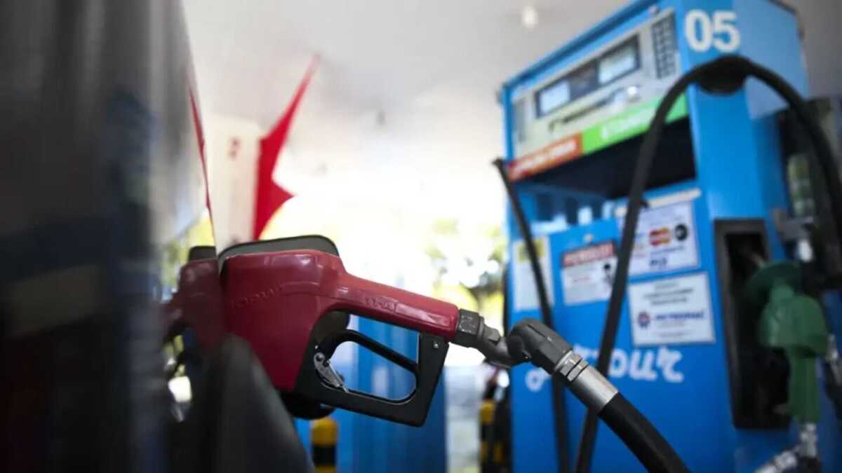 No Brasil, gasolina encerra 2024 em alta de 10,2% e etanol com aumento de 20,4%, revela ANP