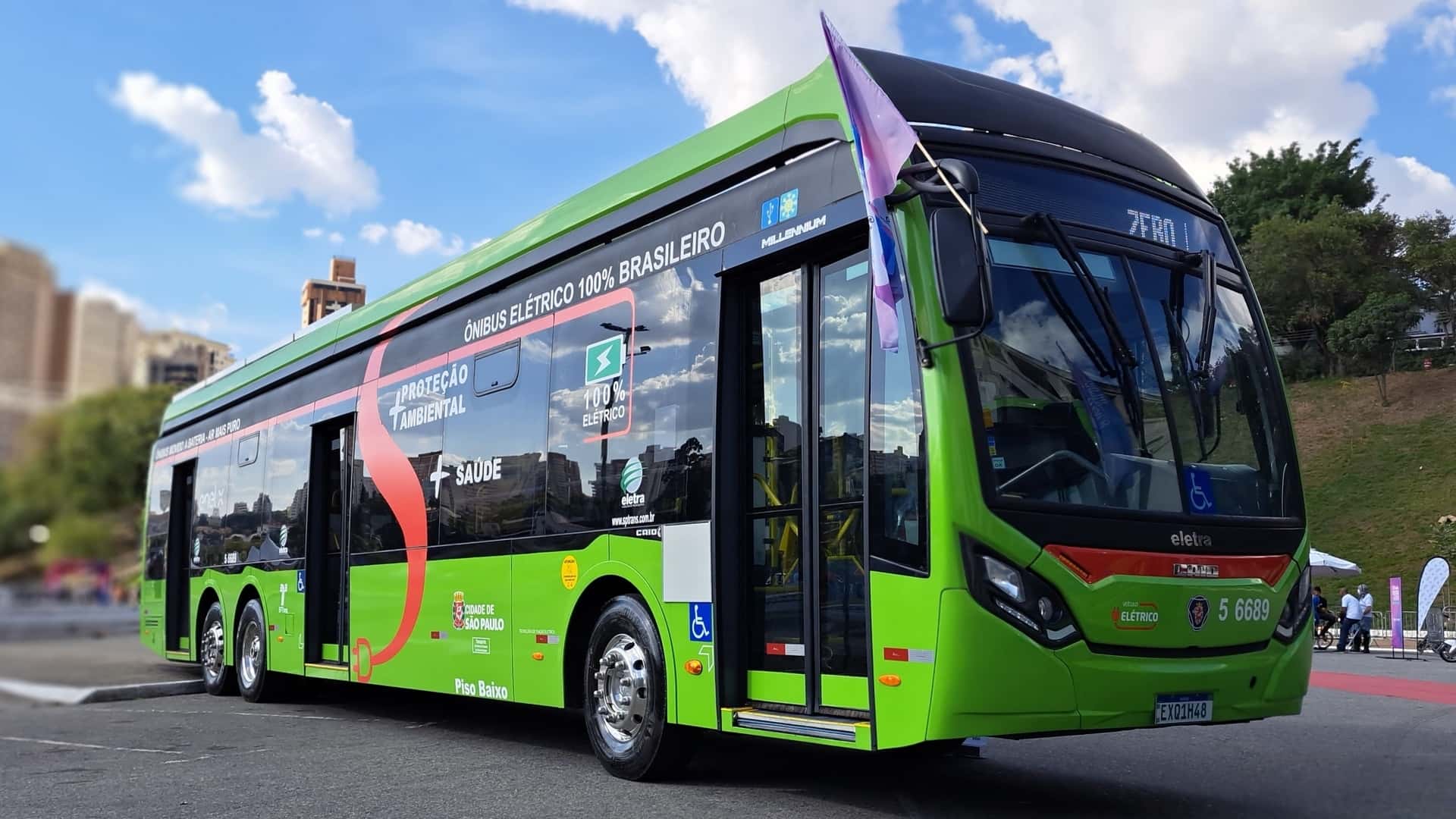 PL 825 libera ônibus a diesel e sabota eletrificação