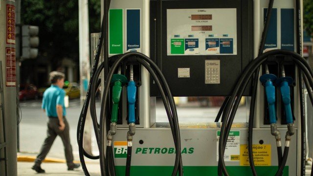 Aumento do ICMS sobre combustíveis pressiona inflação