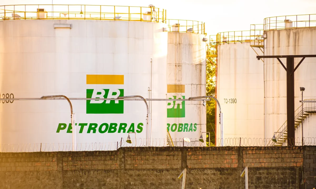 BTG espera ajuste de preço da gasolina e do diesel pela Petrobras (PETR3;PETR4); entenda os motivos