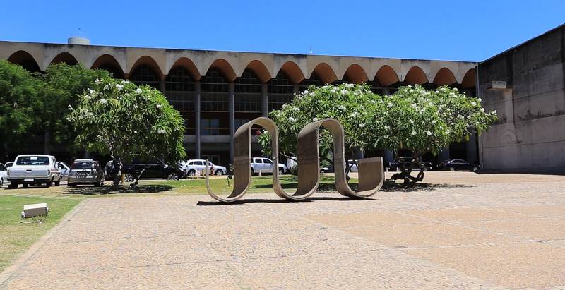 Deputados estaduais torram dinheiro público em “consultoria” | Direto da Redação