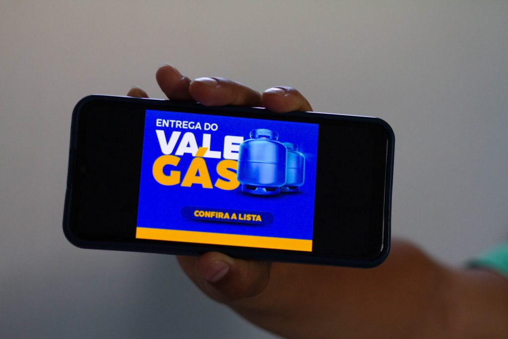 O Auxílio Gás será entregue aos brasileiros em breve. Confira as datas.