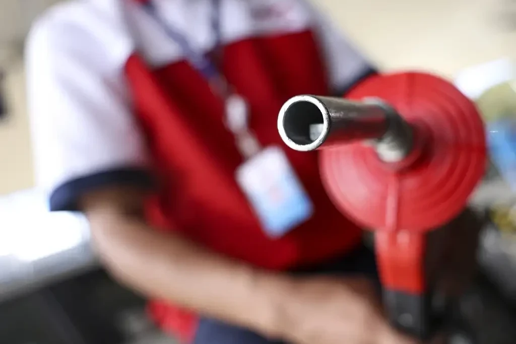 Litro da gasolina comum é encontrado pelo preço médio de R$ 6,26 em Criciúma, aponta ANP