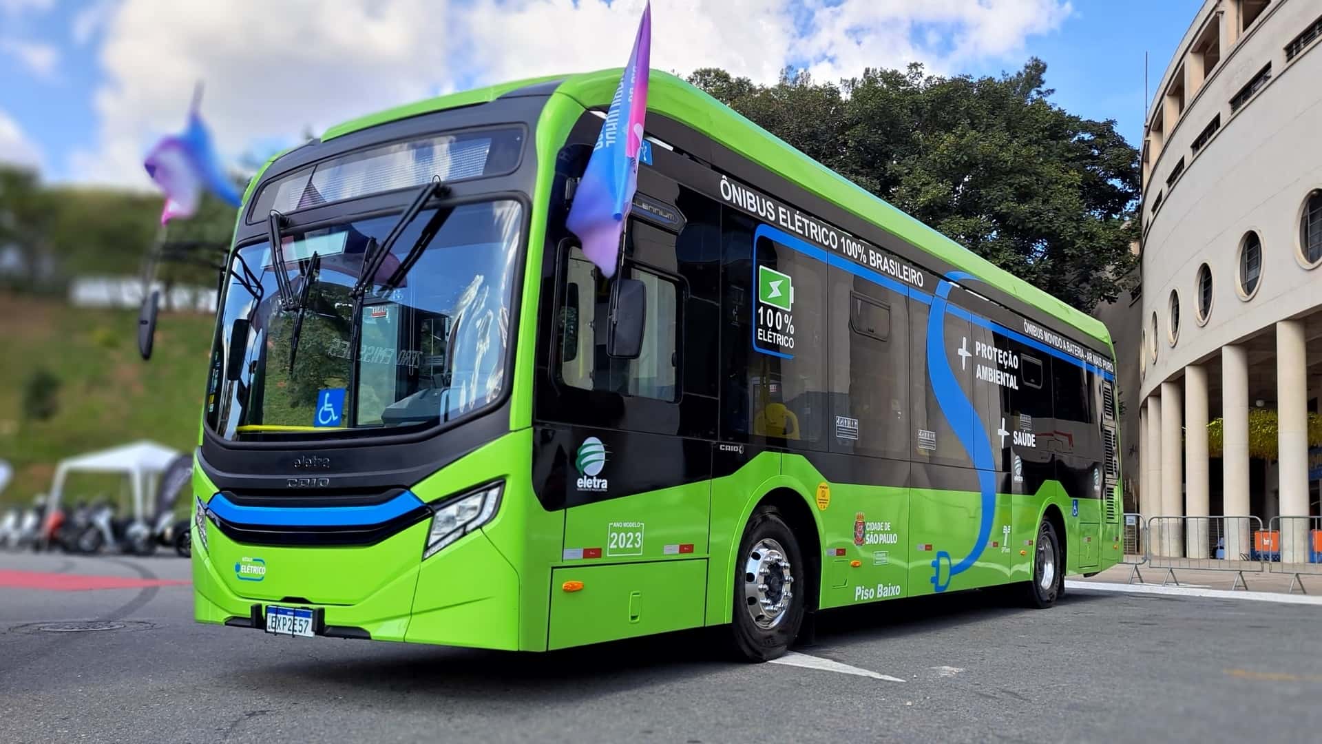 Prefeitura de SP sanciona lei para renovação da frota de ônibus