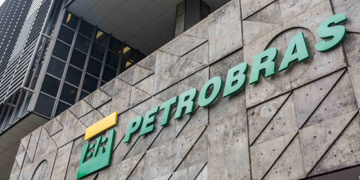 Direção da Petrobrás aumenta preço do diesel e acompanha o PPI