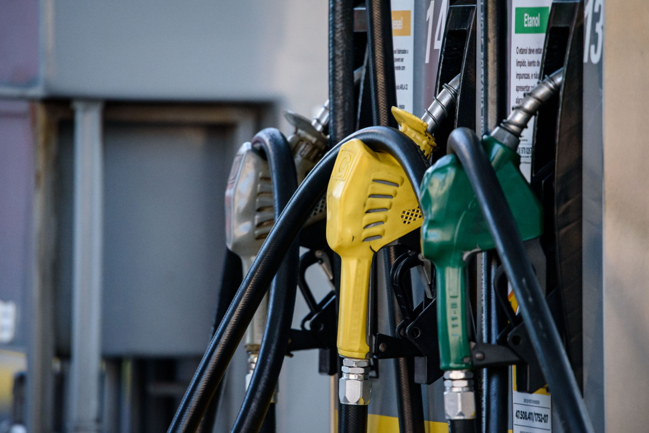 Gasolina e diesel ficam mais caros. De quem é a culpa?