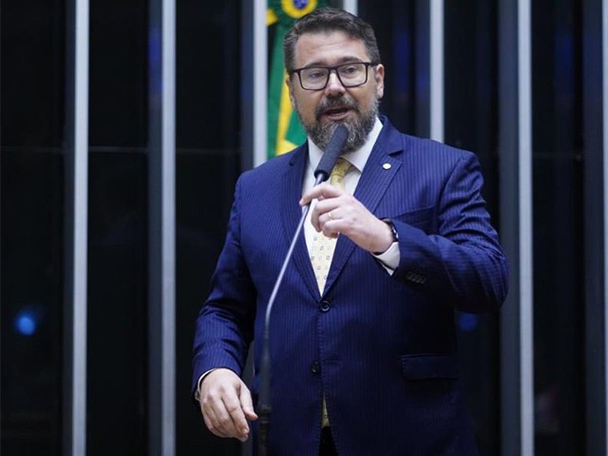 Deputado retira PL que acabaria com mistura obrigatória de biocombustíveis