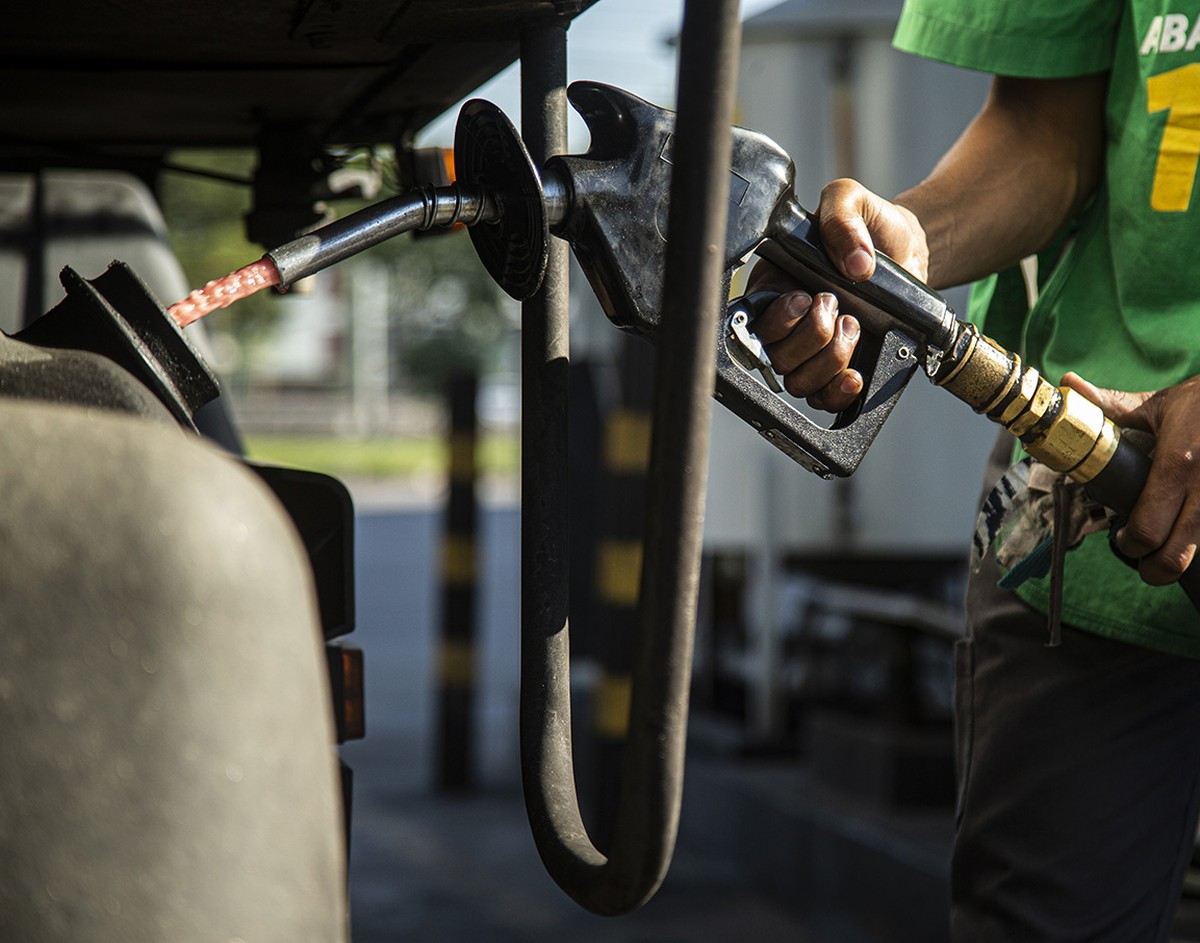Distribuidoras de combustíveis pedem suspensão por 90 dias de adição obrigatória de biodiesel | Empresas
