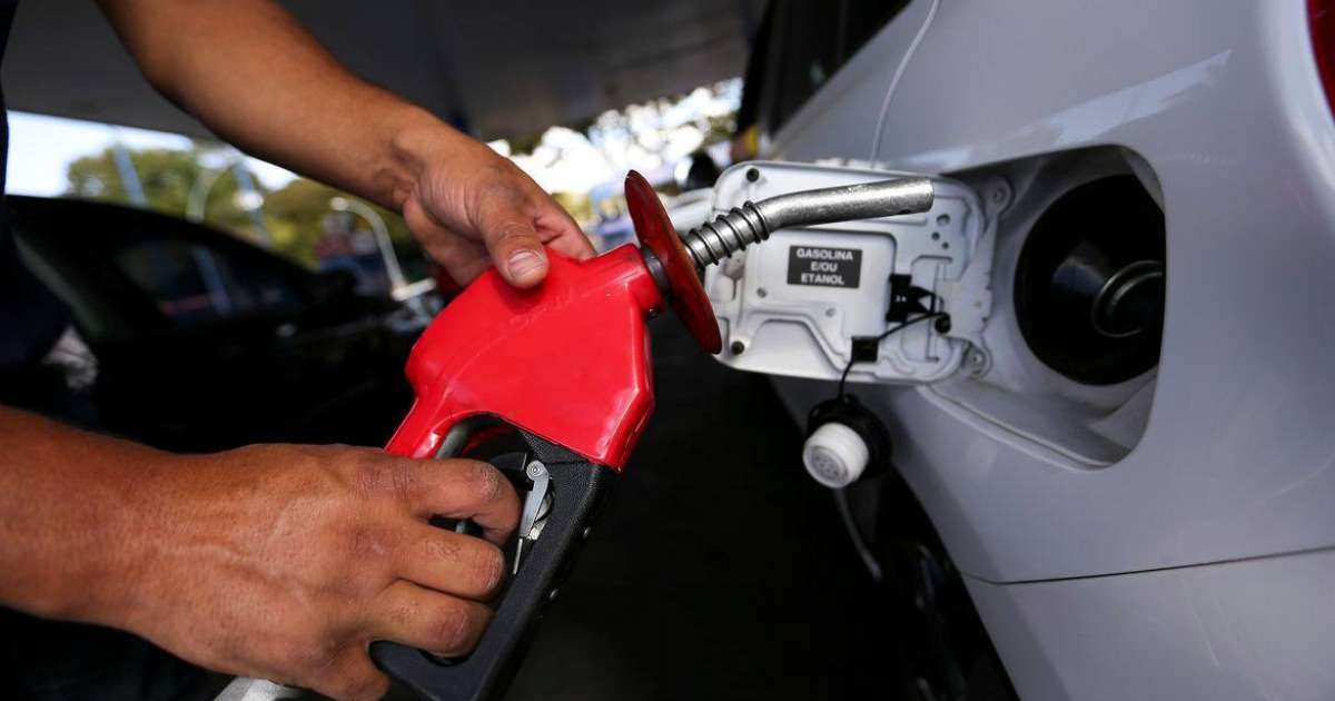 O que ninguém te conta sobre os impactos da gasolina E30 no motor do carro