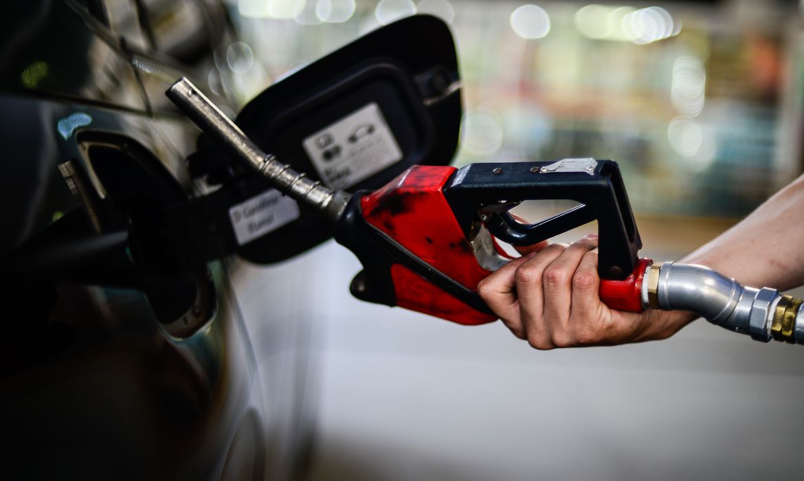 Preço da Gasolina e do Diesel no Brasil em Abril - Portal Canaã