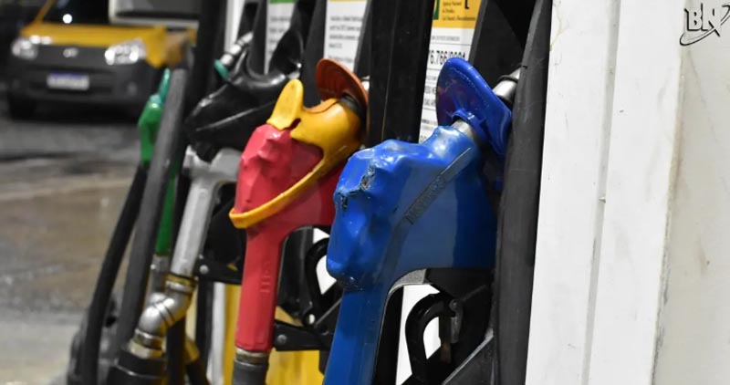 Preço do diesel cai menos do que o esperado após corte nas refinarias da Petrobras