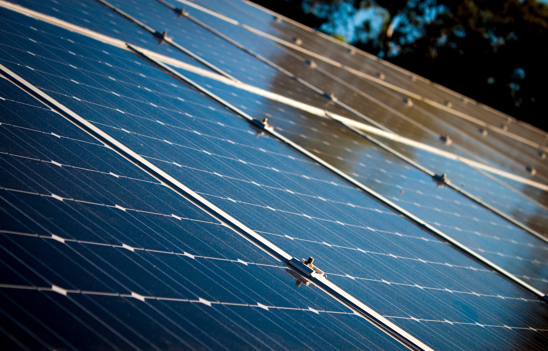 Petrolíferas investem mais de 31 milhões de euros para maior central fotovoltaica privada angolana