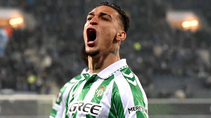 Antony comemorando gol pelo Real Bétis. Foto: ANP - Getty Images