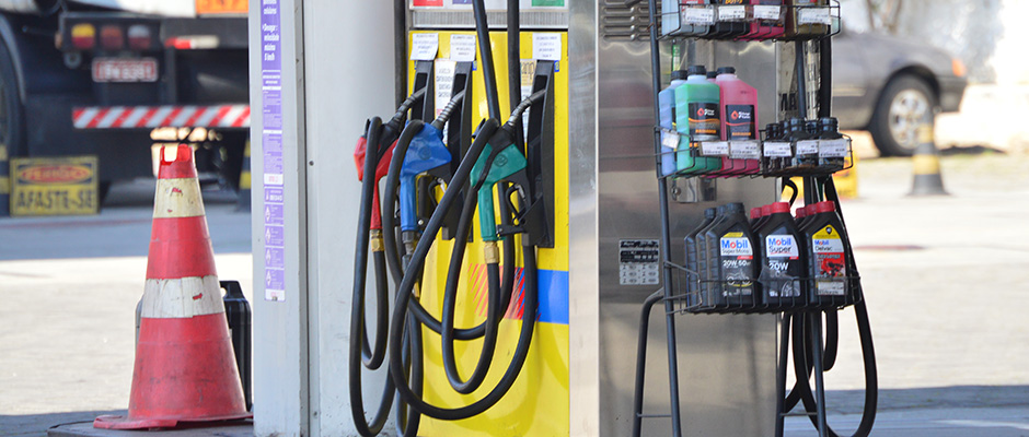 Preço médio do litro de gasolina no Alto Tietê chega a R$ 5,96