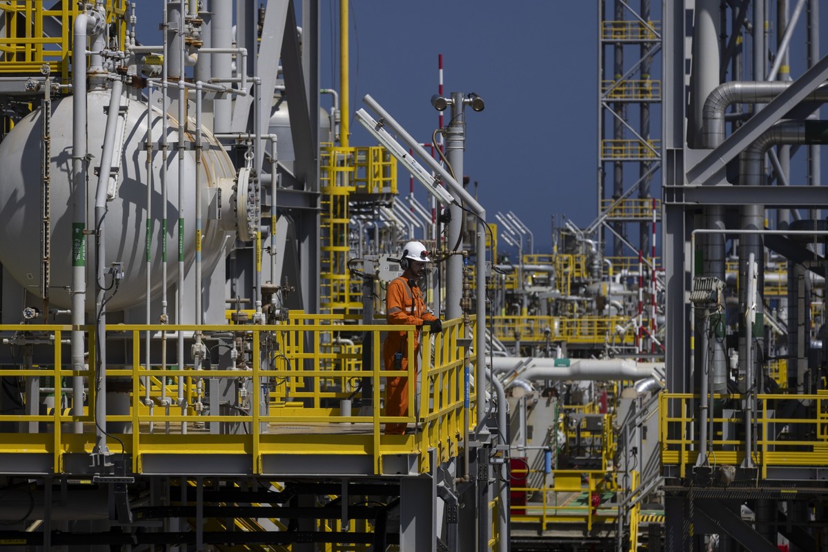 Governo discute medidas para aumentar arrecadação de R$ 35 bilhões no setor de petróleo