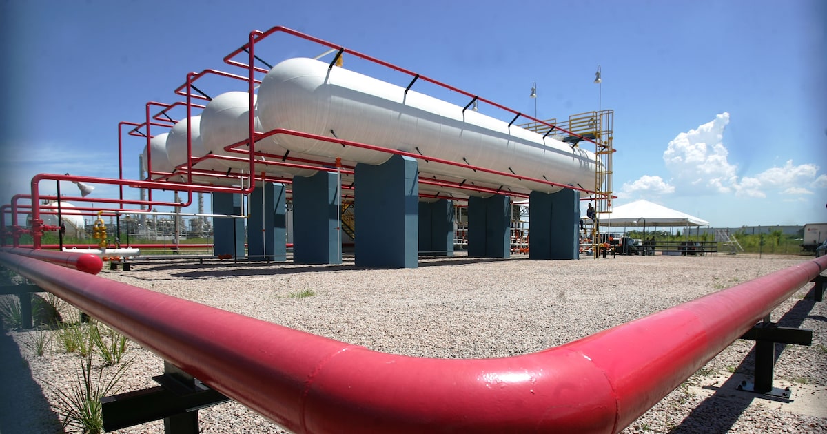 ANP ultrapassa pelo acostamento usando medidas infralegais sobre gasodutos