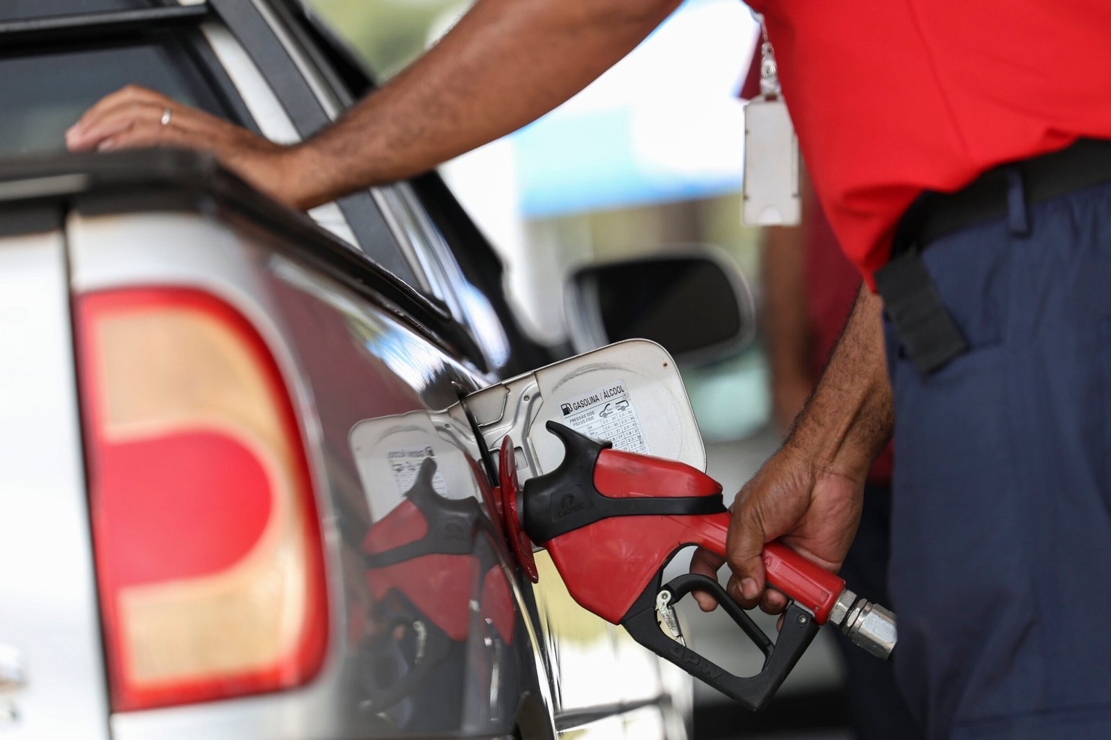 Gasolina sobe em Itu mesmo com diminuição de 17% da Petrobrás