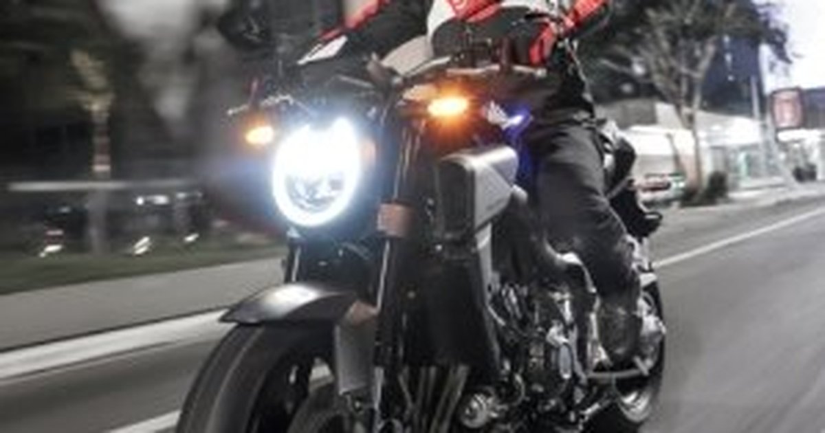 Honda CB 650R E-Clutch 2026, atualizada no visual, condução e tecnologia