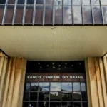 IPCA dispara para 5,35% e Banco Central alerta: inflação pode seguir fora da meta até 2026 -