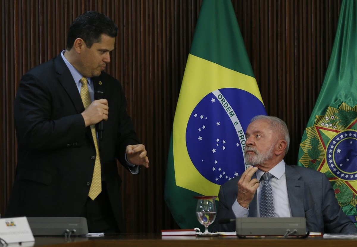 Lula e Alcolumbre acertam 'rateio' em indicações para diretoria de ANP e da Aneel