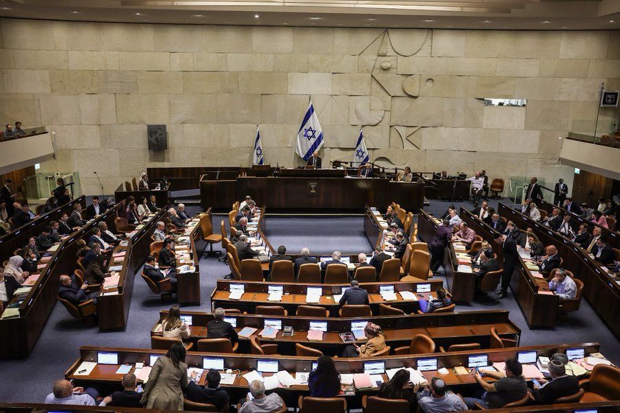 Parlamento israelense aprova moção de anexação da Cisjordânia