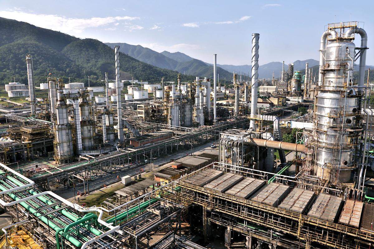 Refinaria da Petrobras em Cubatão está parada para manutenção e mobiliza 3,6 mil trabalhadores