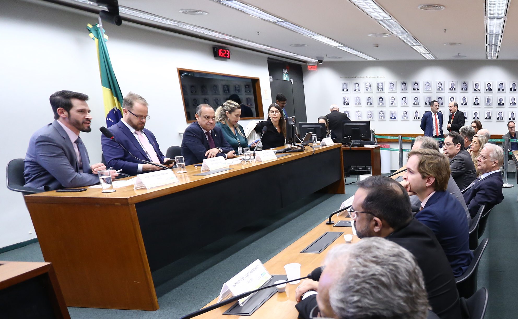 ANP sofre pressão na Câmara contra proposta de classificação de gasodutos de transporte