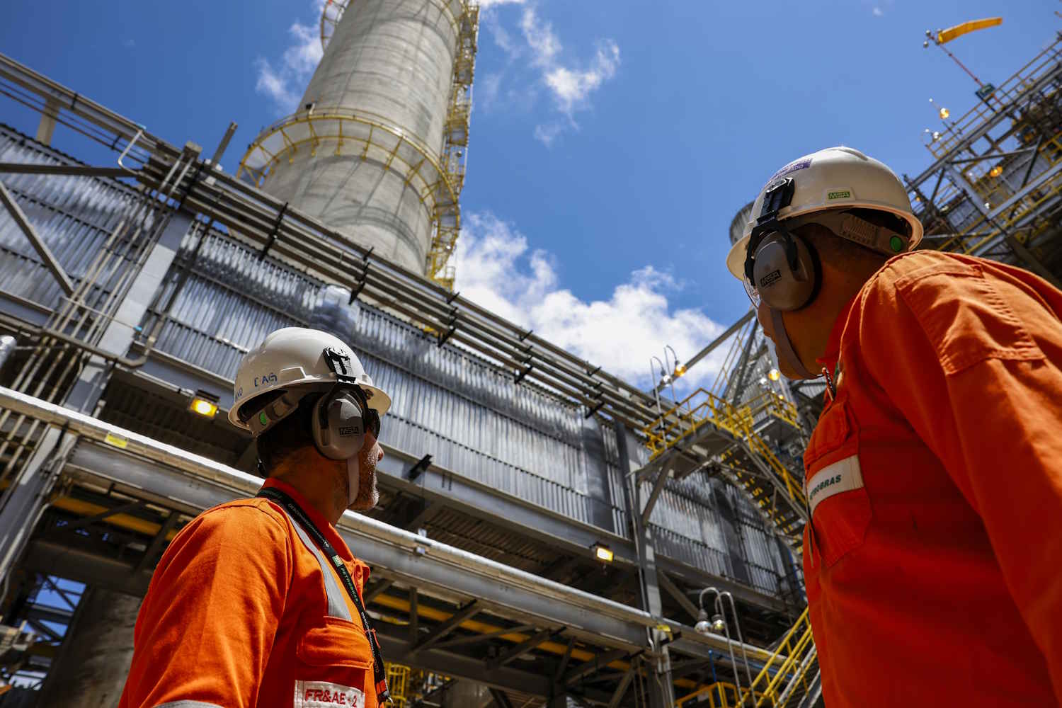 Petrobras mira vendas diretas de diesel para o agro e para empresas como Vale e J&F