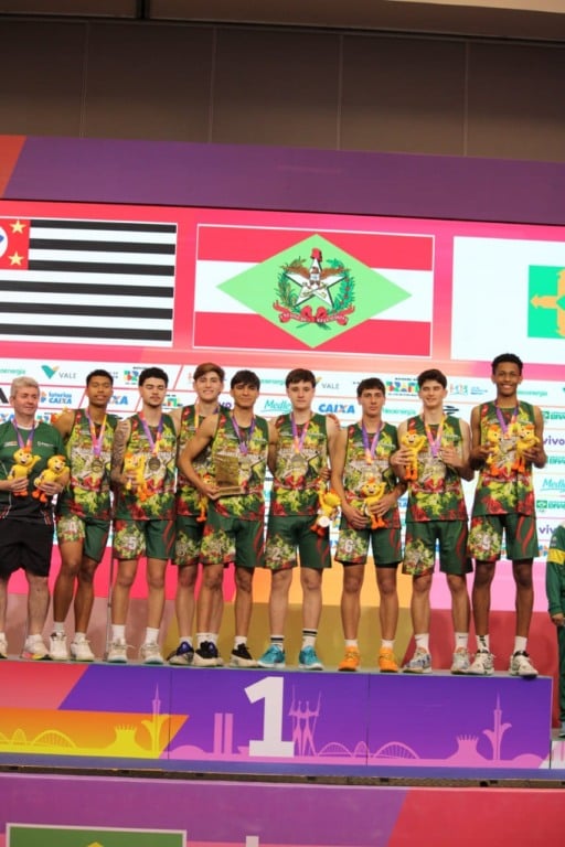 Roraimense conquista ouro no basquete dos Jogos da Juventude por Santa Catarina