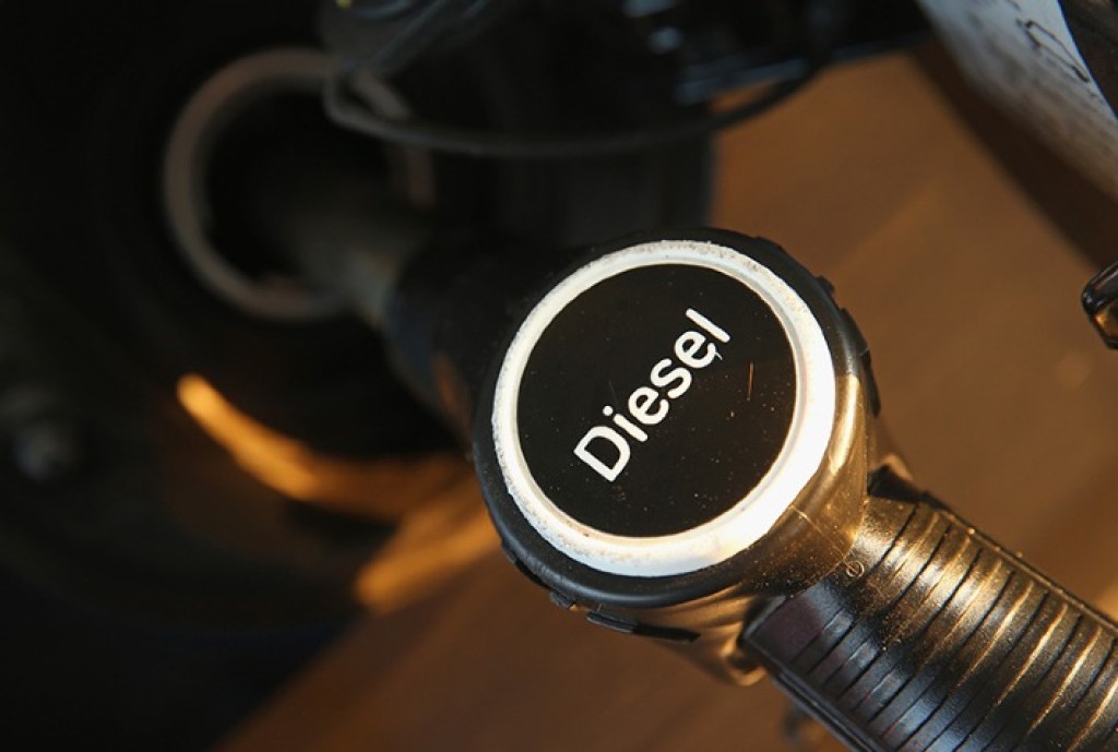 Preço do diesel mantém estabilidade na primeira quinzena de novembro, aponta Edenred Ticket Log