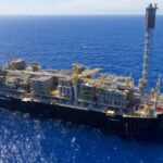 Petrobras aumenta participação no pré-sal após arrematar fatias da União