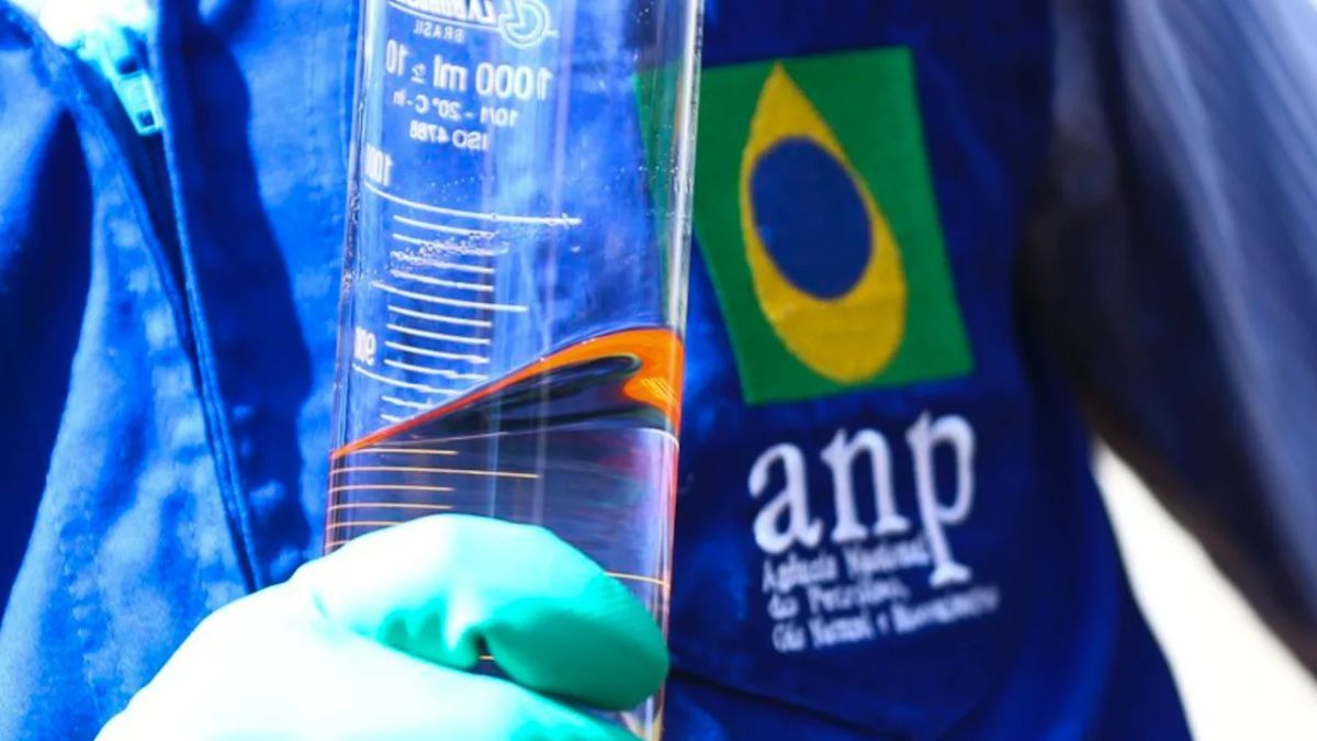 Inmetro e ANP encontram 362 irregularidades em postos de combustíveis em nove estados