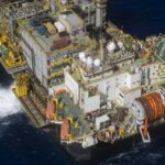 Petróleo fica isento da nova tarifa de 15% imposta por Trump | Brasil