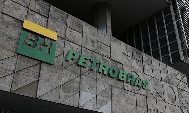 ANP notifica Petrobras para ofertar diesel e gasolina de leilões cancelados
