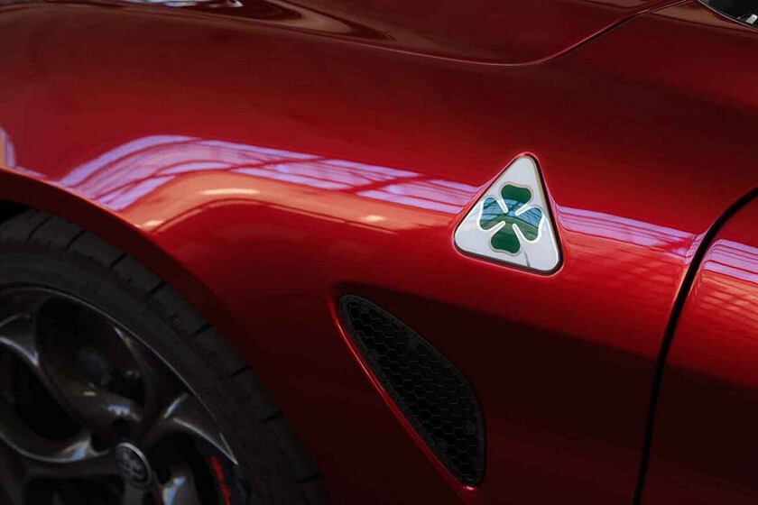 Stellantis está indo contra a corrente e relançando um de seus melhores motores a gasolina na Europa Stellantis está indo contra a corrente e relançando um de seus melhores motores a gasolina na Europa