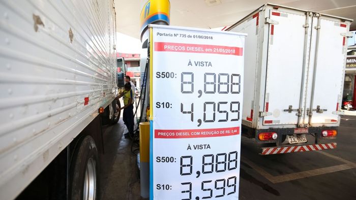 Preço do diesel nos postos cai R$ 0,20 por litro em duas semanas, diz ANP